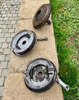 Jawa 250 350 perak, Ogar 350 - rozeta a štít - 10