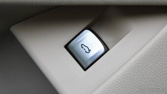 BMW Rad 7 750i xDrive A/T, FULL výbava, odpočet DPH - 10