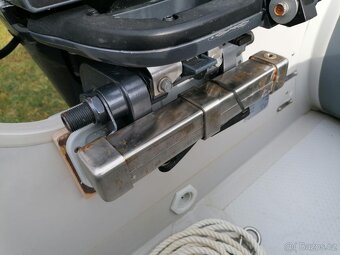 Pohodlný čln Allroudmarin s motorom YAMAHA 20hp - 10