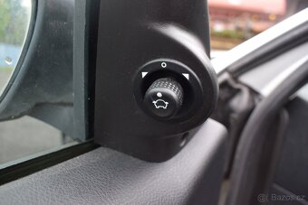 Ford Mondeo 1,8 i GHIA,PO SERVISU,BEZ KOROZE - 10