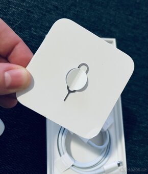 iPhone 13 - 128GB - 10