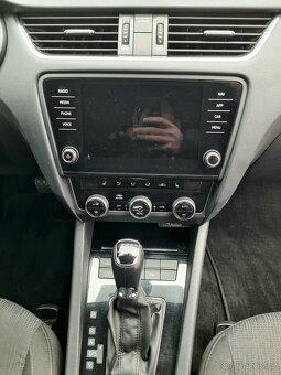 ŠKODA OCTAVIA STYLE 2.0 TDi/110 kW R.V. 2018 DSG - 10