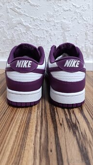 Nike dunk low. - 10