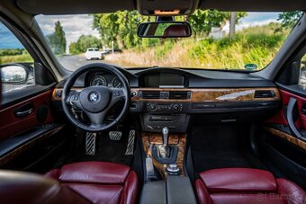BMW E91 330 ix - 10