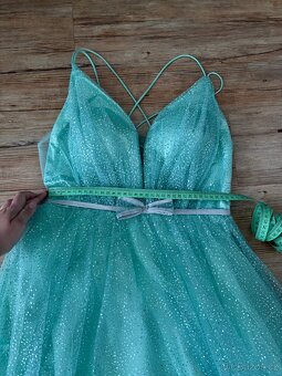 Tyrkysové šaty na maturitní ples / závěrečnou taneční lekci - 10