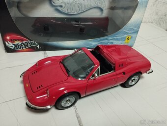 Ferrari Dino 246 GTS 1/18 Hot Wheels - 10