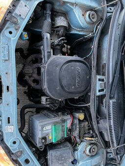 FIAT PUNTO ELX 1.2 8V benzín 2001 - 10