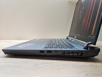 RTX 4080 12GB_MSI VECTOR 17 HX_i9-14900HX_32GB_17" 240HZ 2K - 10