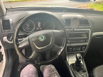 Škoda octavia 2 facelift 2012 1.6 tdi 77 kw - 10