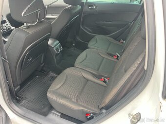 Peugeot 308 SW 1.6 HDi 68kw, bohatá výbava - 10