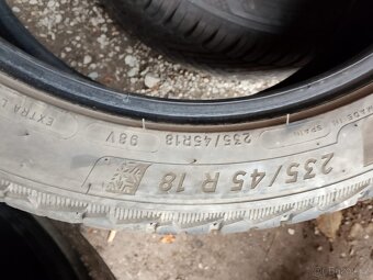 235/45/18 98v Michelin - zimní pneu 4ks - 10