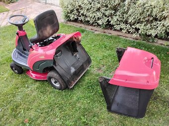 Sekací traktůrek Castelgarden XF140HD - 10