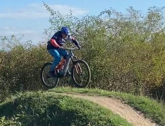 Enduro E-bike Specialized turbo Levo Carbon - 10
