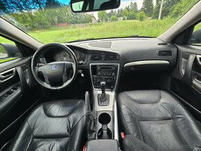 Prodám Volvo XC70 2.4 D5 AWD 136kW - 10
