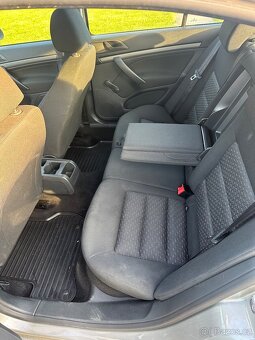 ŠKODA OCTAVIA 2 TOUR 1.6. MPI 2012 - 10