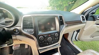 Prodám Jeep Grand Cherokee 3.0 V6 DI. r.v.2015 - 10