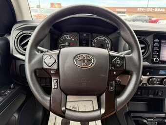 Toyota Tacoma SR Double Cab V6 4x4, 2022 r.v. - 10