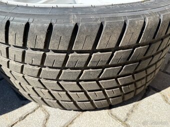 ZAVODNI PNEU PIRELLI MOKRE 235/645 R18 MINIMALNE JETE - 10