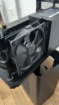 Razer core X, Radeon RX Vega 64 - 10