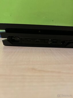 Ps4 pro na prodej cena uvedena v textu - 10