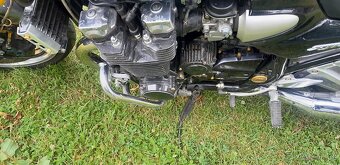 YAMAHA XJR 1300 - 10