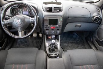 Alfa Romeo 147 1.9 JTD Q2 - 10