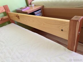 Postel dřevěná kvalitní 140 x 70cm vč.matrace TOP STAV - 10
