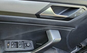 Prodám VW T-ROC 1.5 TSI 110kW DSG - 10