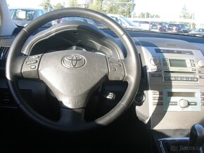 TOYOTA COROLLA VERSO,1.8,95KW,BENZÍN,BEZ KOROZE,SERVISKA - 10