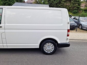 VW TRANSPORTER T5, 2.0 TDi, 169 tis. km, plný servis - 10