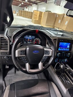 Ford Raptor F150 - 10