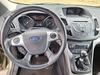 Ford Kuga - 10