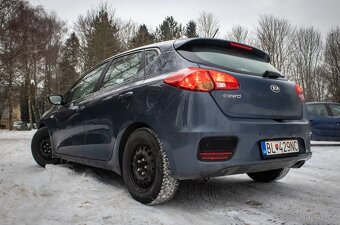 Kia Ceed 1.4 CVVT 73,6kW, M6, 5d. - 10