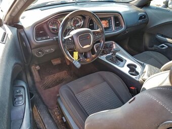 Dodge Challenger - náhradní díly - 10