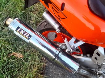 Moto Suzuki GSX-R 750 w z roku 1993 - 10