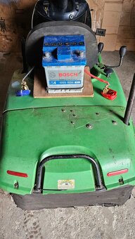 Prodám zahradní traktor Viking - 10