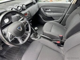 DUSTER 1.5dCi 85kW 4x4 COMFORT 2x KOLA KOUP. ČR ODPOČET DPH - 10