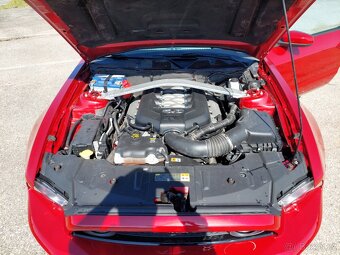 Ford mustang 5.0 GT - 10