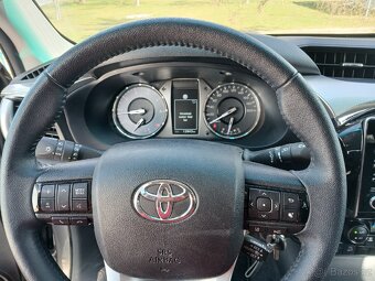 Toyota Hilux 2.4D 4x4 Active - 10