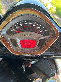 Vespa GTS Super 300 - 10