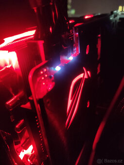 ASUS ROG Strix Gaming OC NVidia RTX 2080 Ti 11GB GDDR6 - 10