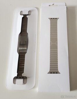 Apple Watch 11, 46 mm Natural Titanium Milanese - 10