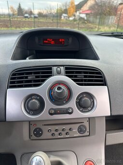 Renault Kangoo 1,6i 78KW PALUBNÍ POČÍTAČ - 10