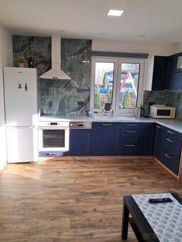 Domeček se zahradou - 10