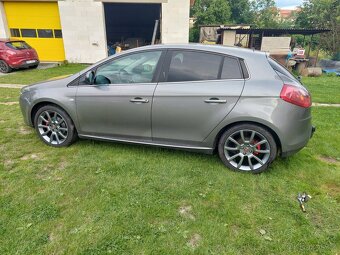 Prodám Fiat Bravo II 1.4 T Multiair 103kW Sport - 10