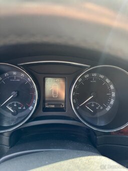 Prodám Škodu Superb II 2.0 TDI CR DSG – bohatá výbava - 10
