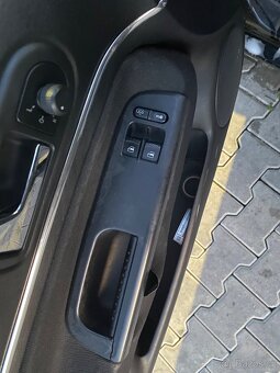 Golf 4 1,6 77kw - 10