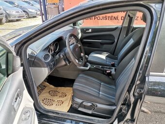 Ford Focus 1.6i 74kw Klima Tažné - 10