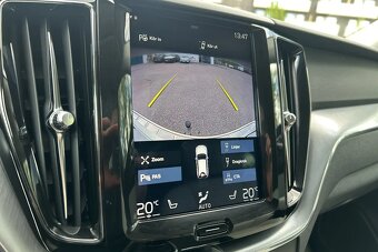 Volvo XC60 D4 Momentum Advanced Edition 2019 - 10