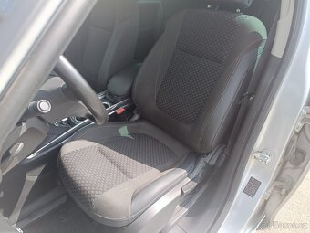 Zafira Tourer 2017, 1.6cdti, 7.místný, 166tkm - 10